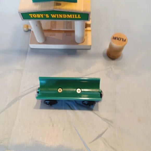 Thomas and Friends Toys - Picture 16 of 17